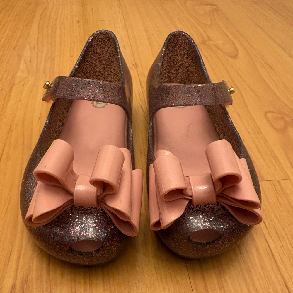 Mini Melissa sparkly jelly flats with  bow detailing size 10